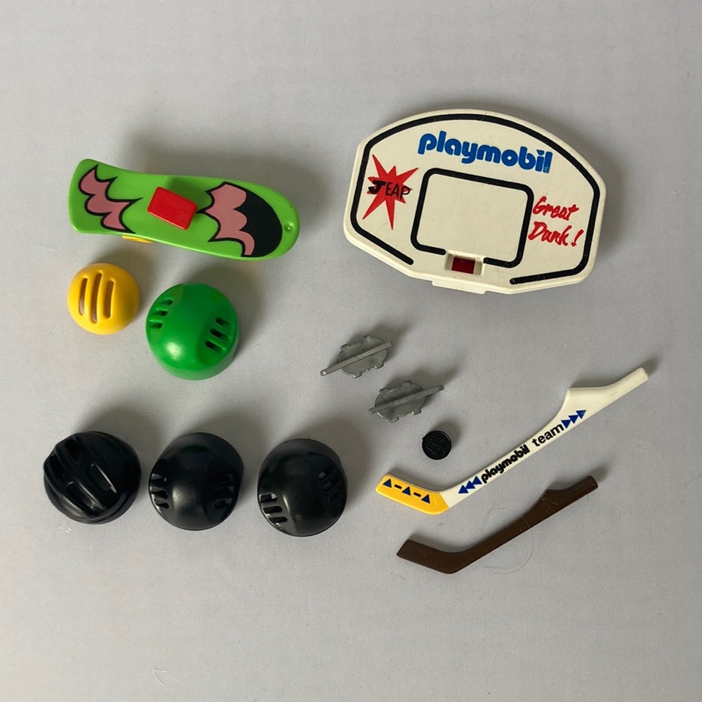 Playmobil Athletes Gear Basketball, Skateboarder, Hockey